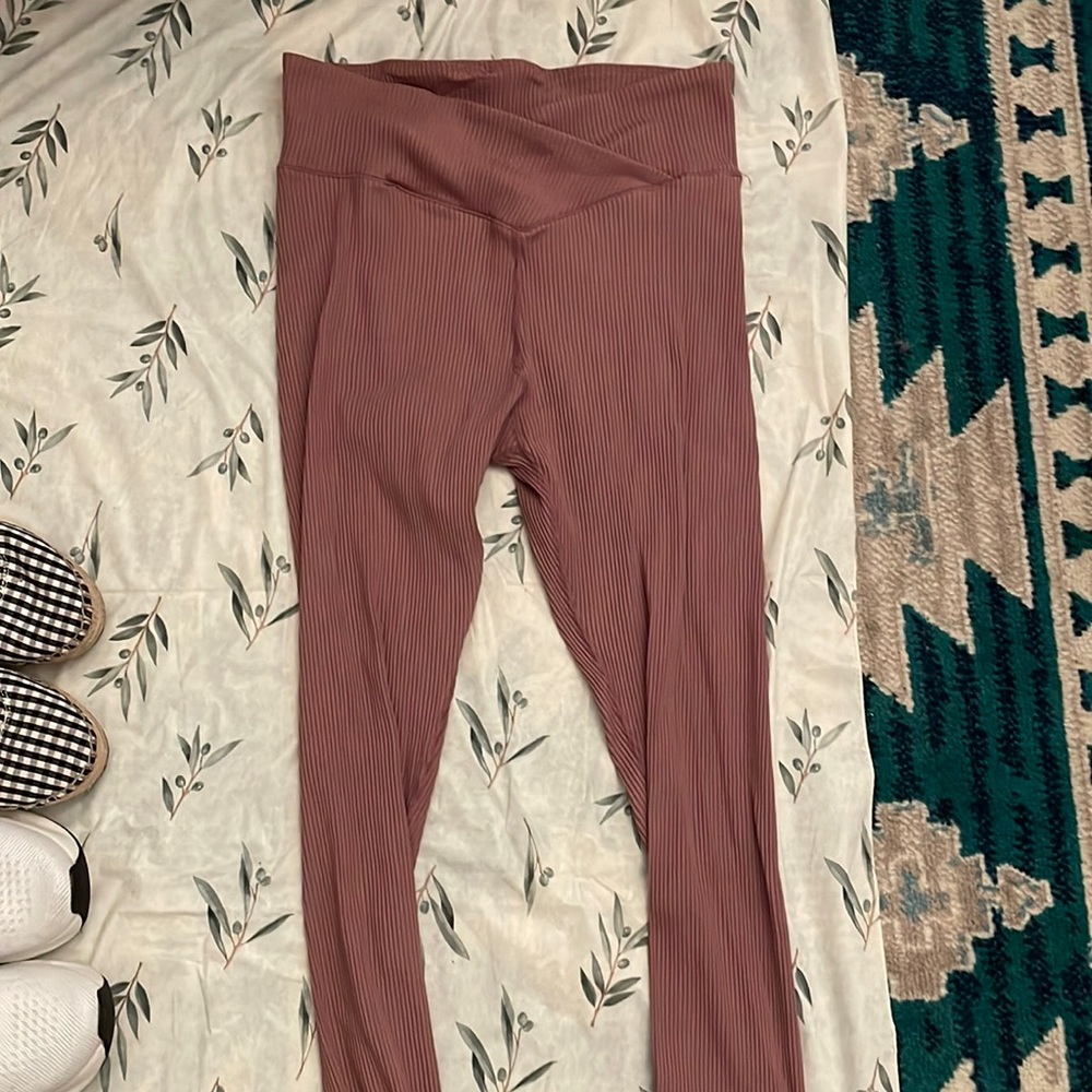 Aeropostale leggings!